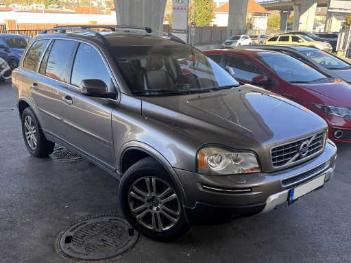 Volvo XC90 2.4 D5 AWD 1.majitel