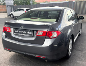 Honda Accord 2.2i-DTEC Elegance