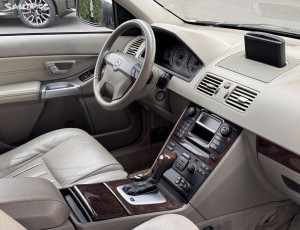 Volvo XC90 4.4 V8