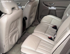 Volvo XC90 4.4 V8