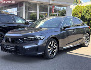 Honda Civic 2.0e:HEV Elegance