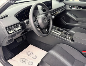 Honda Civic 2.0e:HEV Elegance