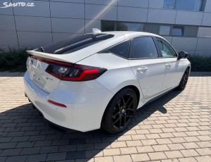 Honda Civic 2.0e:HEV Sport
