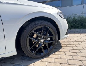Honda Civic 2.0e:HEV Sport